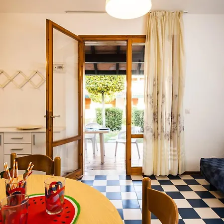 Cozy Townhouse For Families With Pool And Garden 公寓 *